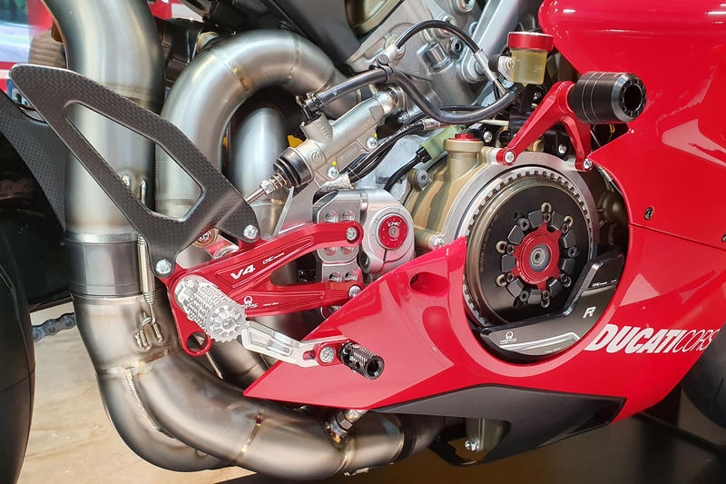 Adjustable rear sets RPS Ducati Panigale V4 - Carbon - Pramac Racing Limited Edition