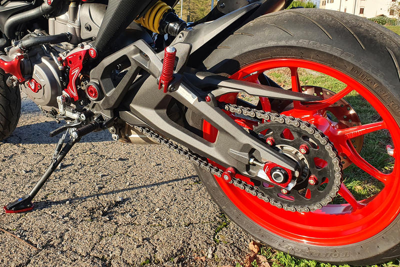 Chain adjuster Ducati