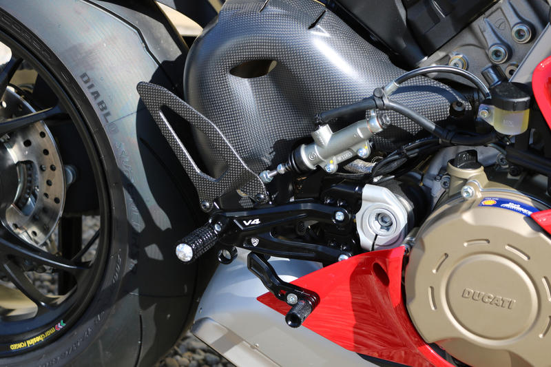 Heel guard kit for our rearsets Ducati Panigale V4 - carbon matt